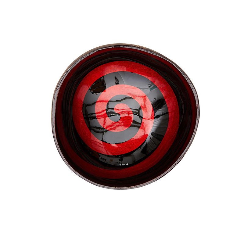 Ciotola di cocco laccata con spirale rossa