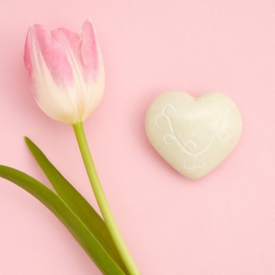 Cuore di pietra saponaria bianco naturale