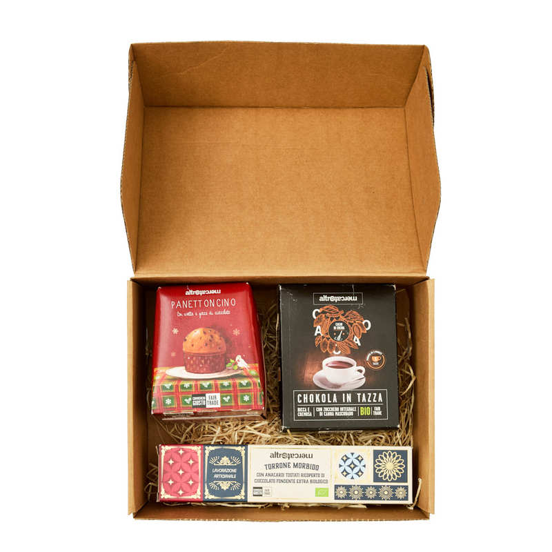 Cesto natalizio solidale con panettoncino